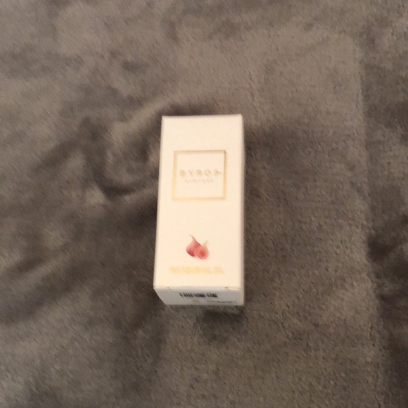 NWT ๐ Byroe Fig Renewal Oil - Picture 5 of 6